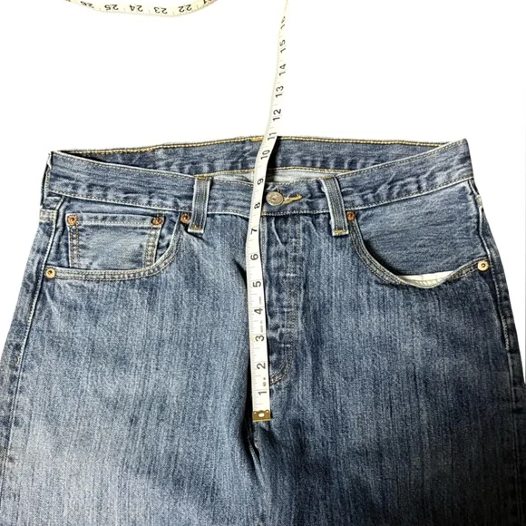 Vintage Levi's 501 Men's Straight Fit Men’s Denim Blue Jeans size 32/32 - Picture 8 of 13